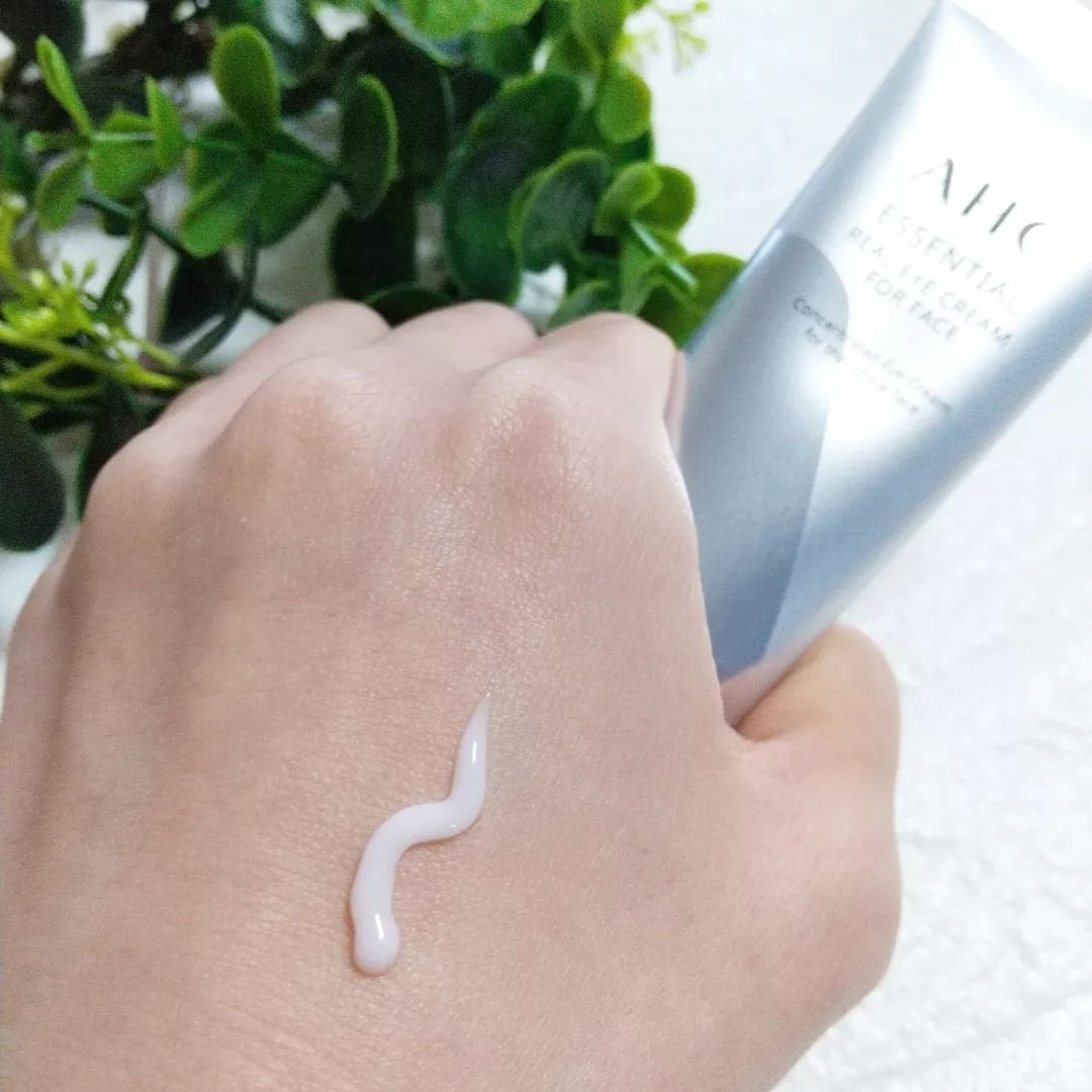 エッセンシャル リアル アイクリーム フォーフェイス/AHC/アイケア・アイクリームを使ったクチコミ(3枚目)