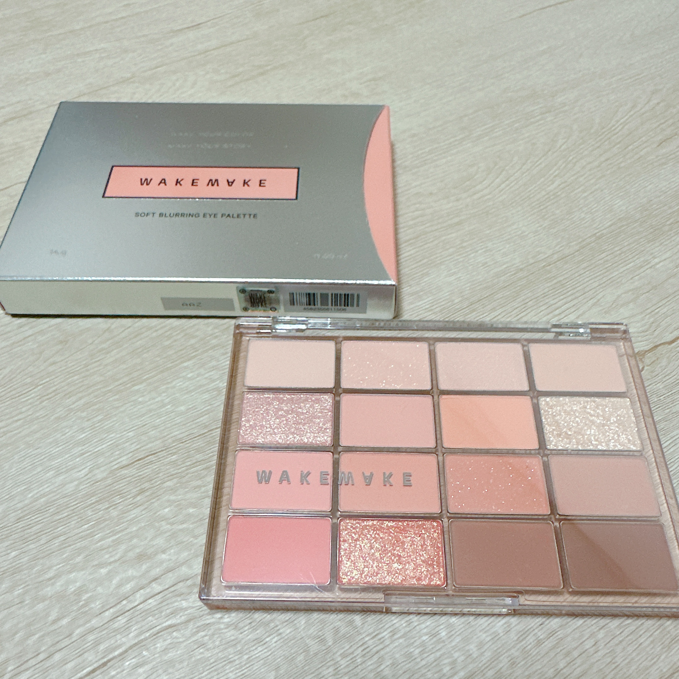 ソフトブラーリングアイパレット/wakemake/アイシャドウパレットを使ったクチコミ（2枚目）