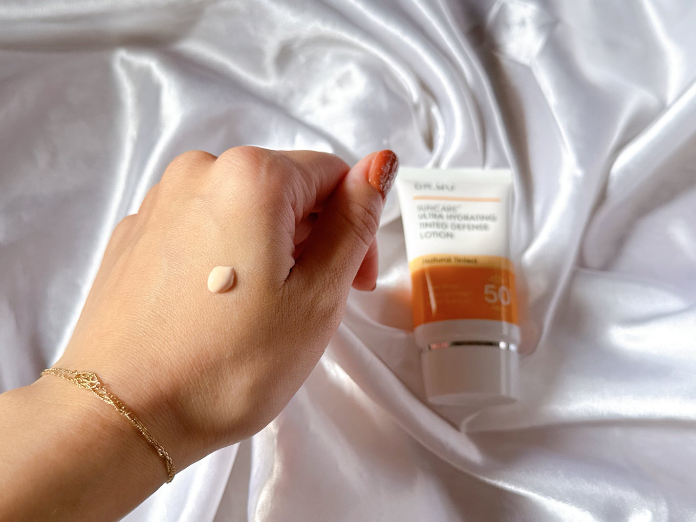 サンスクリーン+モイスト(色付き)<日焼け止め>/DR.WU/日焼け止めローションを使ったクチコミ(2枚目)