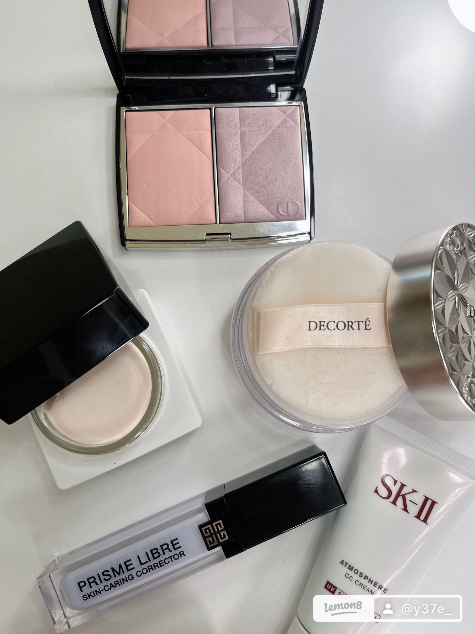 アディクション プライマーアディクション SPF 12 PA+ 30g/ADDICTION/化粧下地を使ったクチコミ（1枚目）