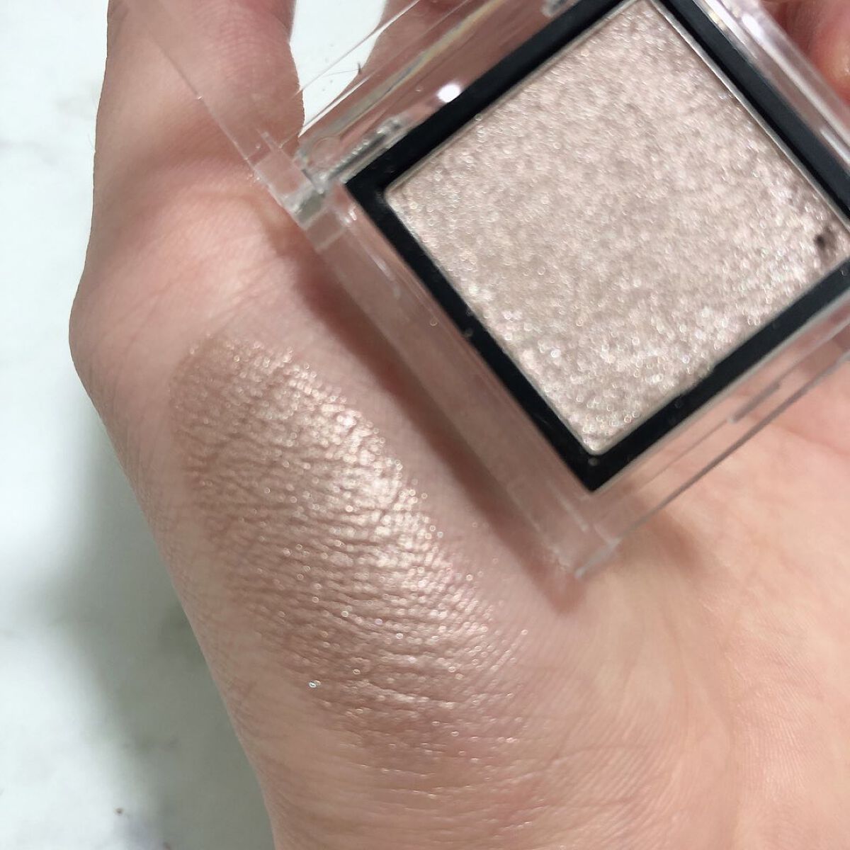 eyeshadow/SLN/単色アイシャドウを使ったクチコミ(2枚目)