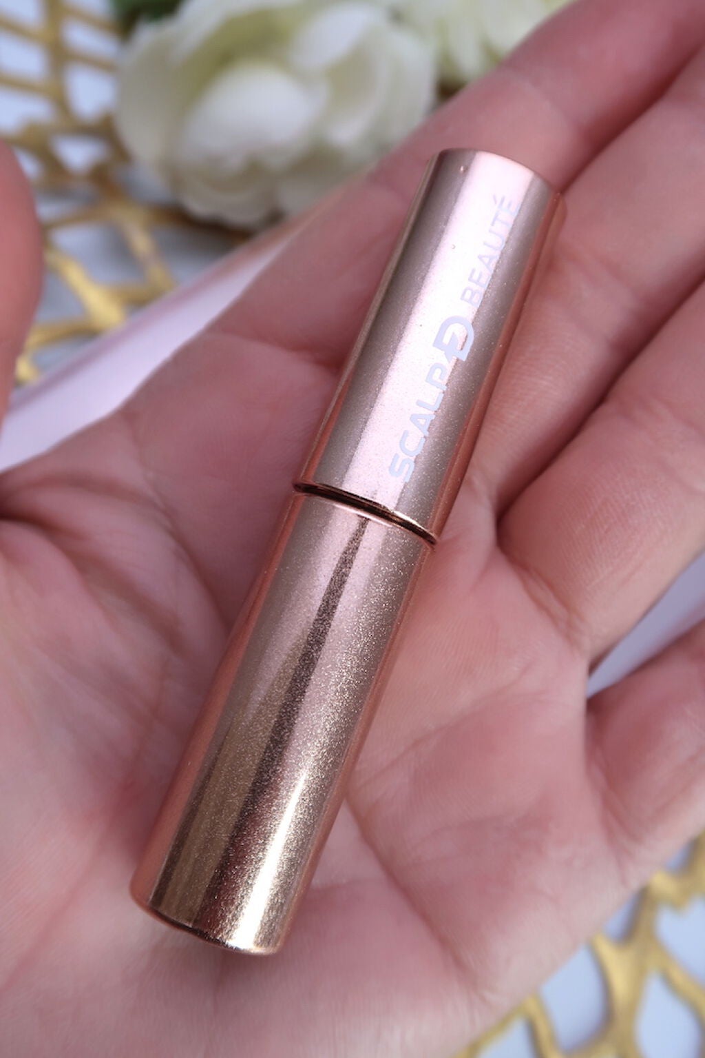 ミスクレオ on LIPS 「加齢が進むと身体中の毛が抜けてどこもかしこもツルツルになって嬉..」(4枚目)