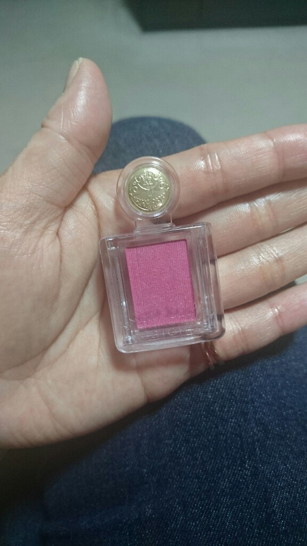 シャドーカスタマイズ/MAJOLICA MAJORCA/単色アイシャドウを使ったクチコミ（1枚目）