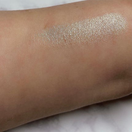 ラブビーム グロウ #02 AURA BEAM/lilybyred/パウダーハイライトの画像