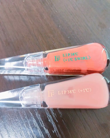 リップにハマってたときに購入。

⭐️フローフシ LIP38℃ リップトリートメント＋1℃（ベビーピンク）2000円くらい

⭐️フローフシLIP38℃ スワール＋1℃  NUDE002（ヌードコーラル