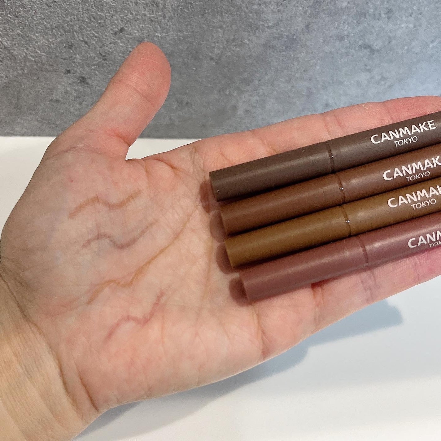 フローレスブロウリキッド/キャンメイク/リキッドアイブロウを使ったクチコミ(4枚目)