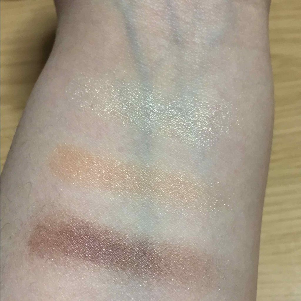 トーンアップアイシャドウ/CEZANNE/アイシャドウパレットを使ったクチコミ(2枚目)