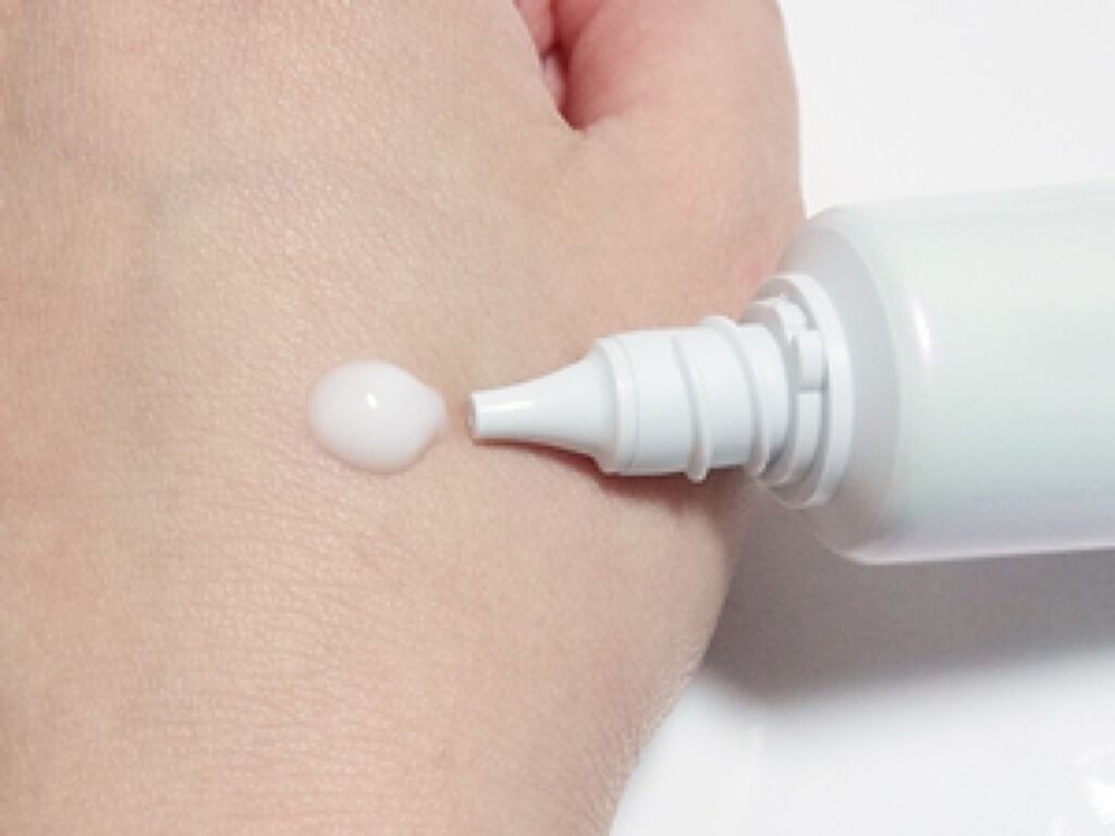 ホワイトエッセンスT/エクイタンス/美容液を使ったクチコミ(2枚目)