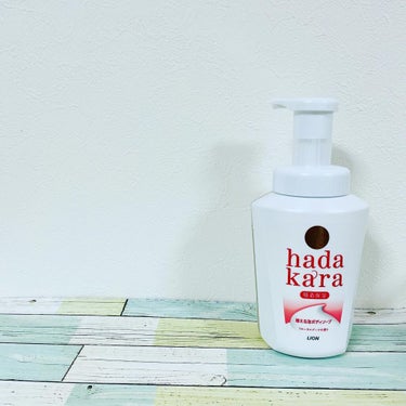 hadakara ボディソープ 泡で出てくるタイプ  フローラルブーケの香り 本体550ml/hadakara/ボディソープを使ったクチコミ（1枚目）