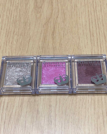 プリズム パウダーアイカラー/リンメル ロンドン/単色アイシャドウを使ったクチコミ(1枚目)