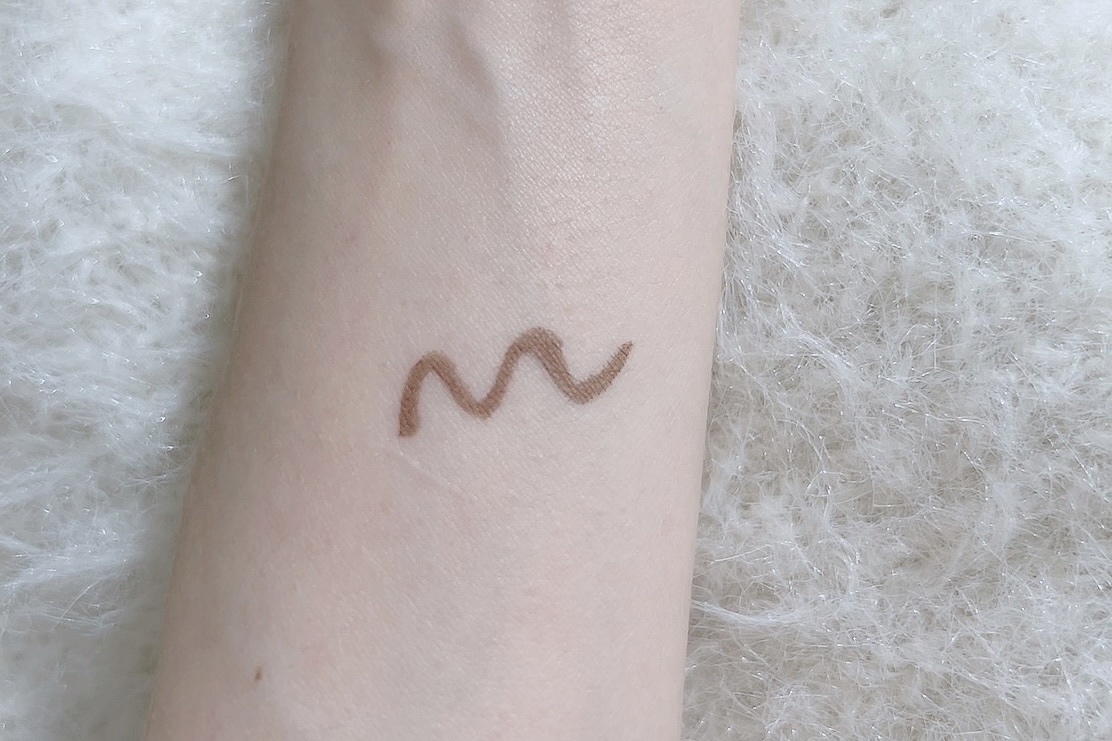 シルキーリキッドアイライナーWP シフォンブラウン Disney限定デザイン/D-UP/リキッドアイライナーを使ったクチコミ（2枚目）