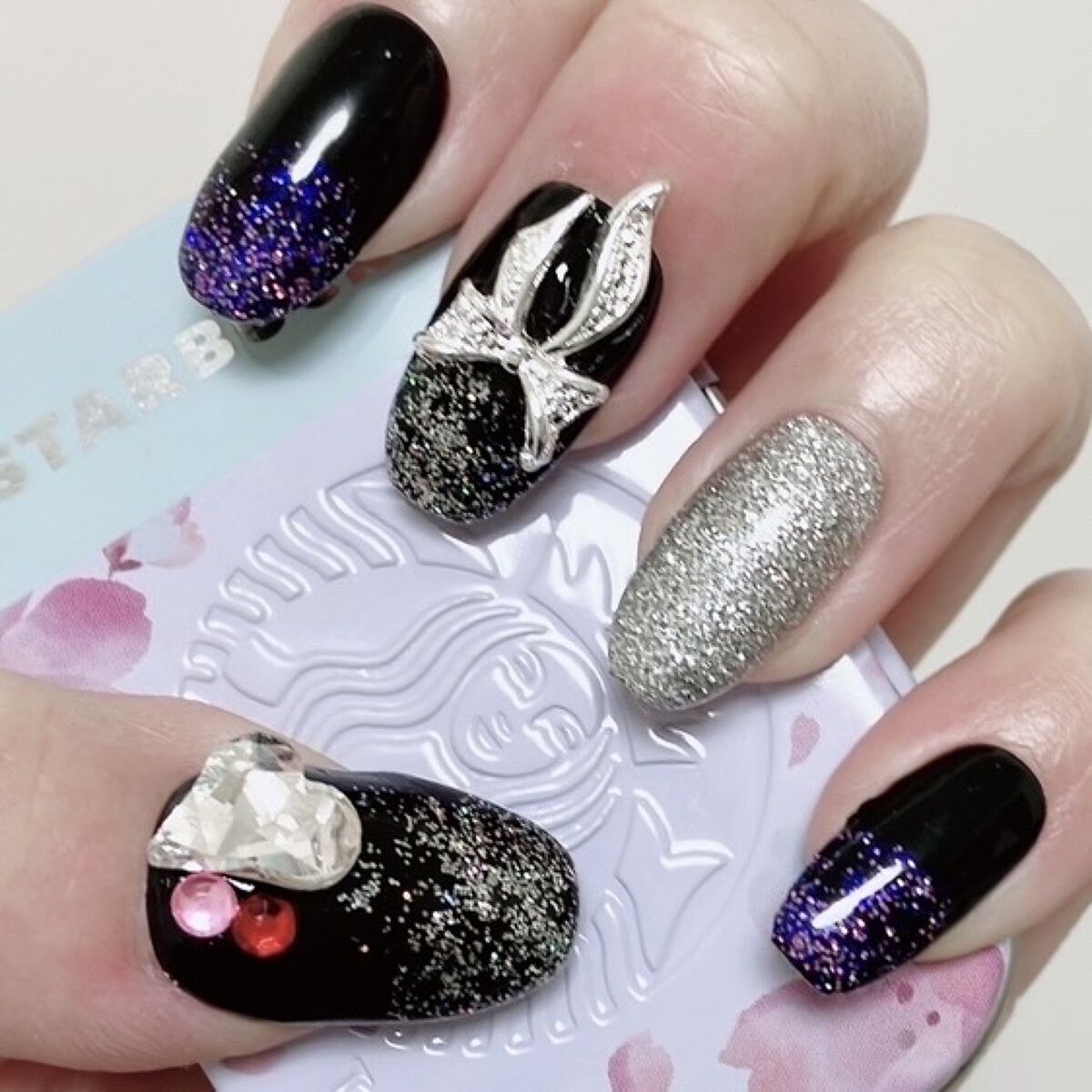 パル カラージェル ブラック/キャンドゥ/ジェルネイルを使ったクチコミ（2枚目）