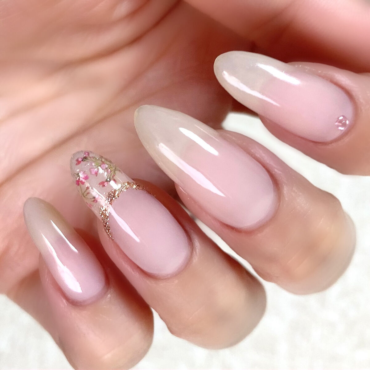 ネイル エナメル 細筆タイプ 000 ブロンズ系ラメ（細筆）/ちふれ/マニキュアを使ったクチコミ（2枚目）