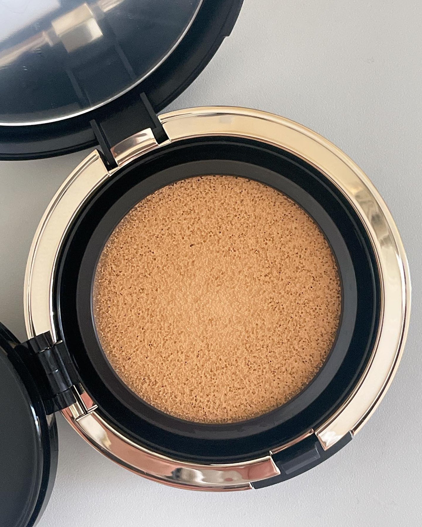 オリジナル ピュア セラム カバーアップ クッション/bareMinerals/クッションファンデーションを使ったクチコミ(3枚目)