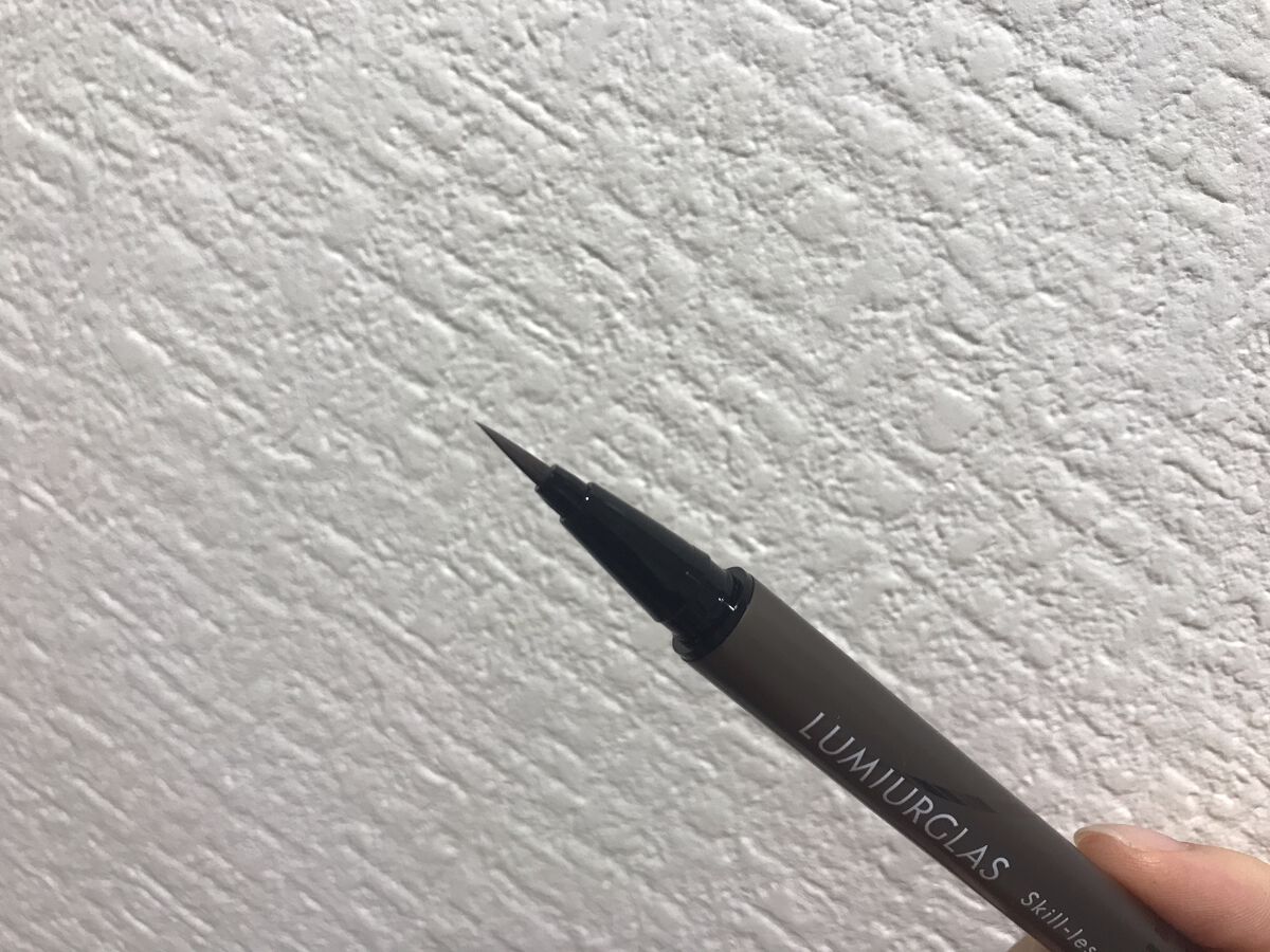 スキルレスライナー/LUMIURGLAS/リキッドアイライナーを使ったクチコミ（3枚目）