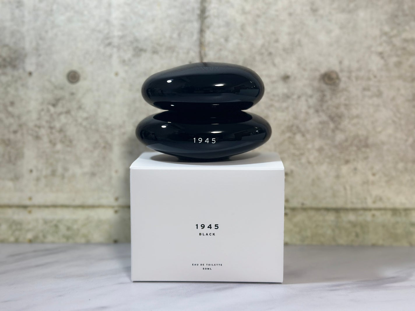 1945 オードトワレ BLACK/SHOLAYERED/香水(その他)を使ったクチコミ(1枚目)