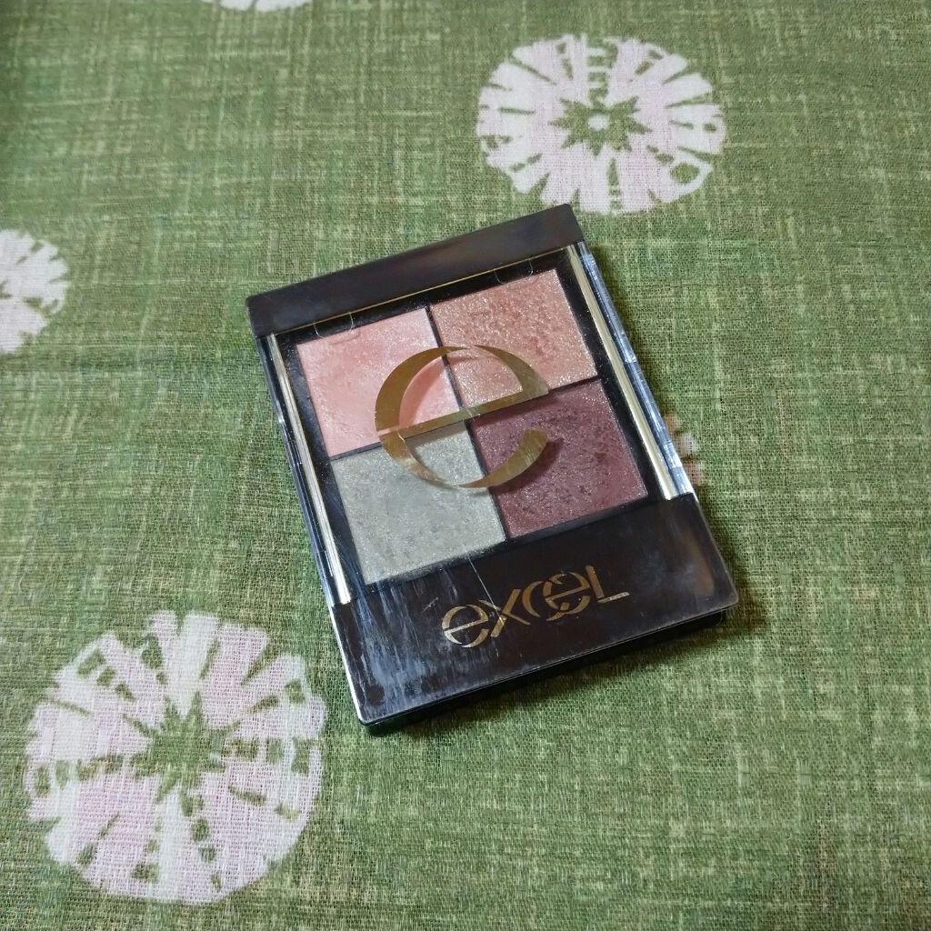 リアルクローズシャドウ/excel/アイシャドウパレットを使ったクチコミ(1枚目)