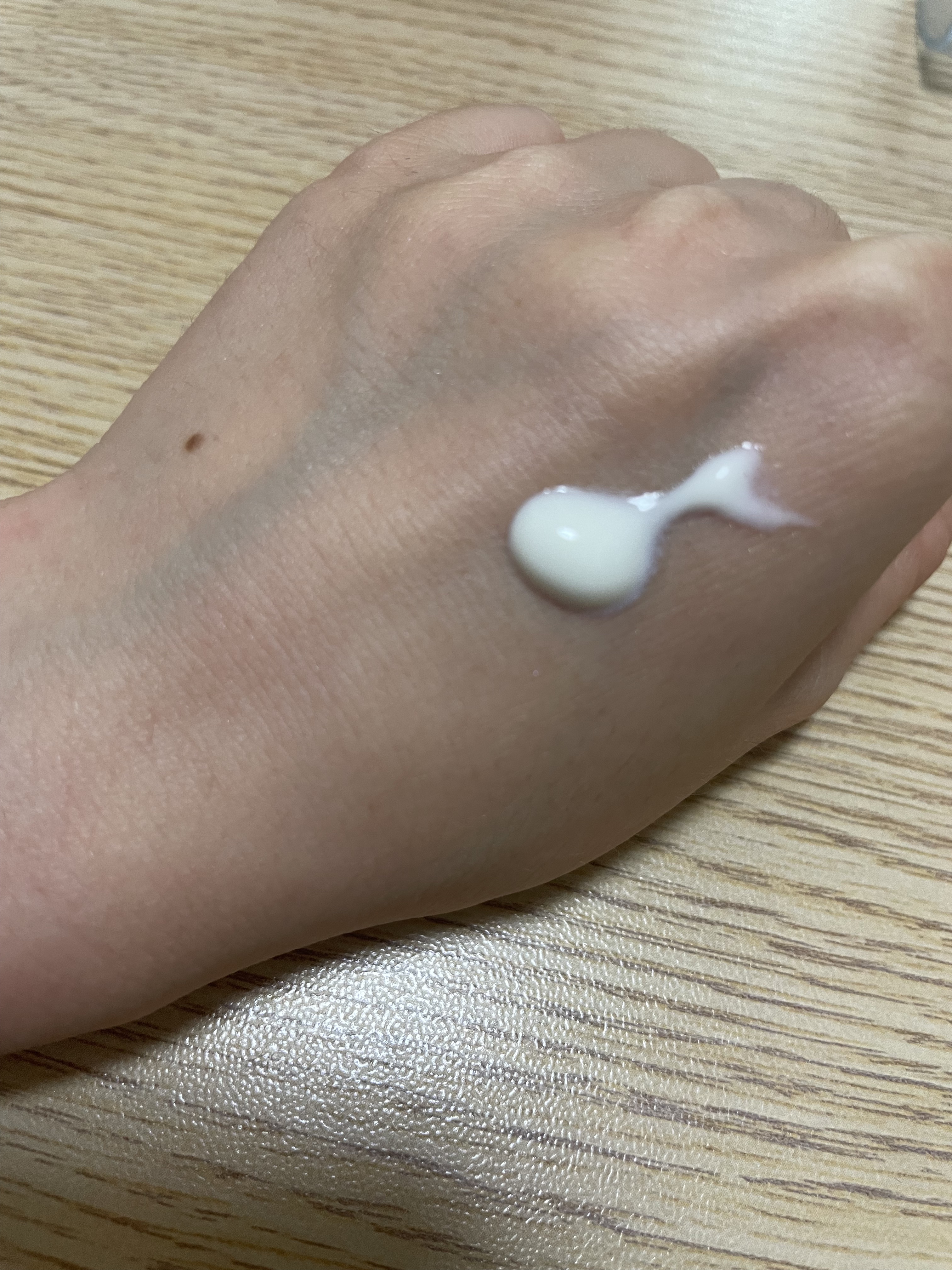 ヒアルーシカ ウォーターフィット サンセラム/SKIN1004/日焼け止めローションを使ったクチコミ（2枚目）