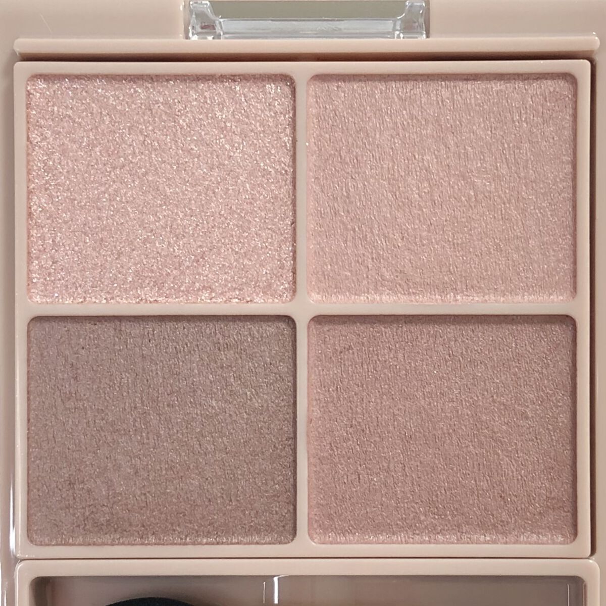 シルキースフレアイズ（マットタイプ）/キャンメイク/アイシャドウパレットを使ったクチコミ（3枚目）