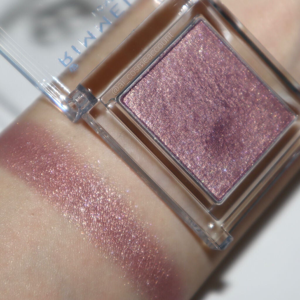 プリズム パウダーアイカラー/リンメル ロンドン/単色アイシャドウを使ったクチコミ(3枚目)