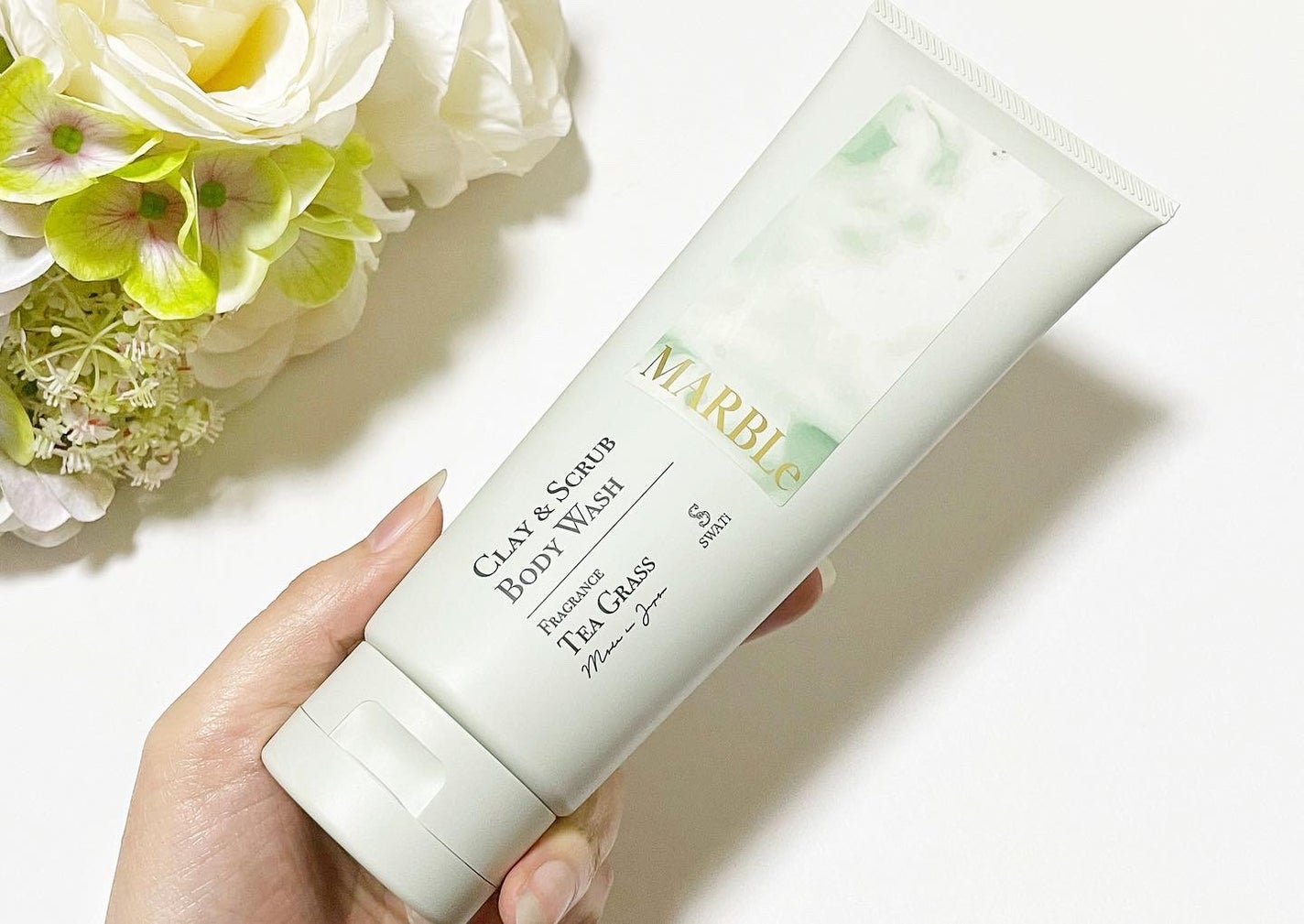 CLAY & SCRUB BODY WASH/SWATi MARBLe/ボディスクラブを使ったクチコミ(3枚目)