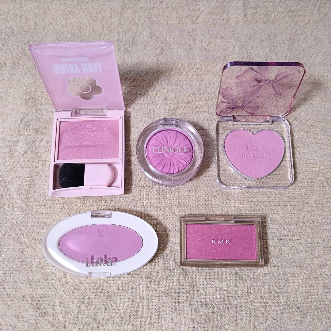 パウダーブラッシュ/DAISY DOLL by MARY QUANT/パウダーチークを使ったクチコミ（1枚目）