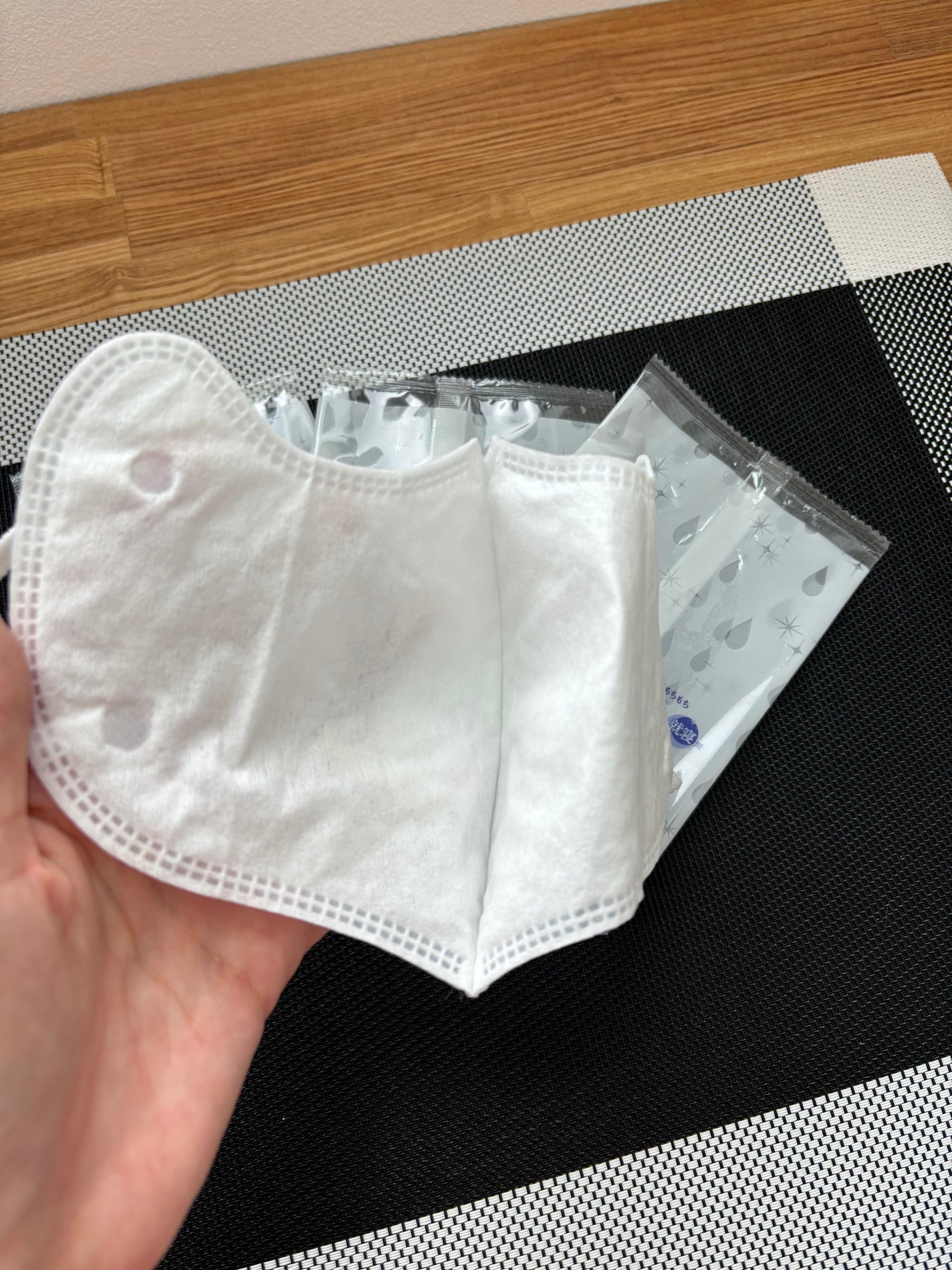 しっとり美肌マスク/小林製薬/マスクを使ったクチコミ(3枚目)