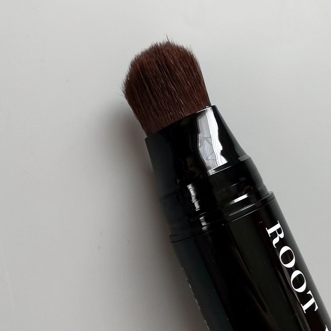 綺和美 白髪隠しカラーリングブラシのクチコミ「綺和美様より白髪隠しカラーリングブラシ提供頂きました✨

私が頂いたのはライトブラウン。

下.....」（2枚目）