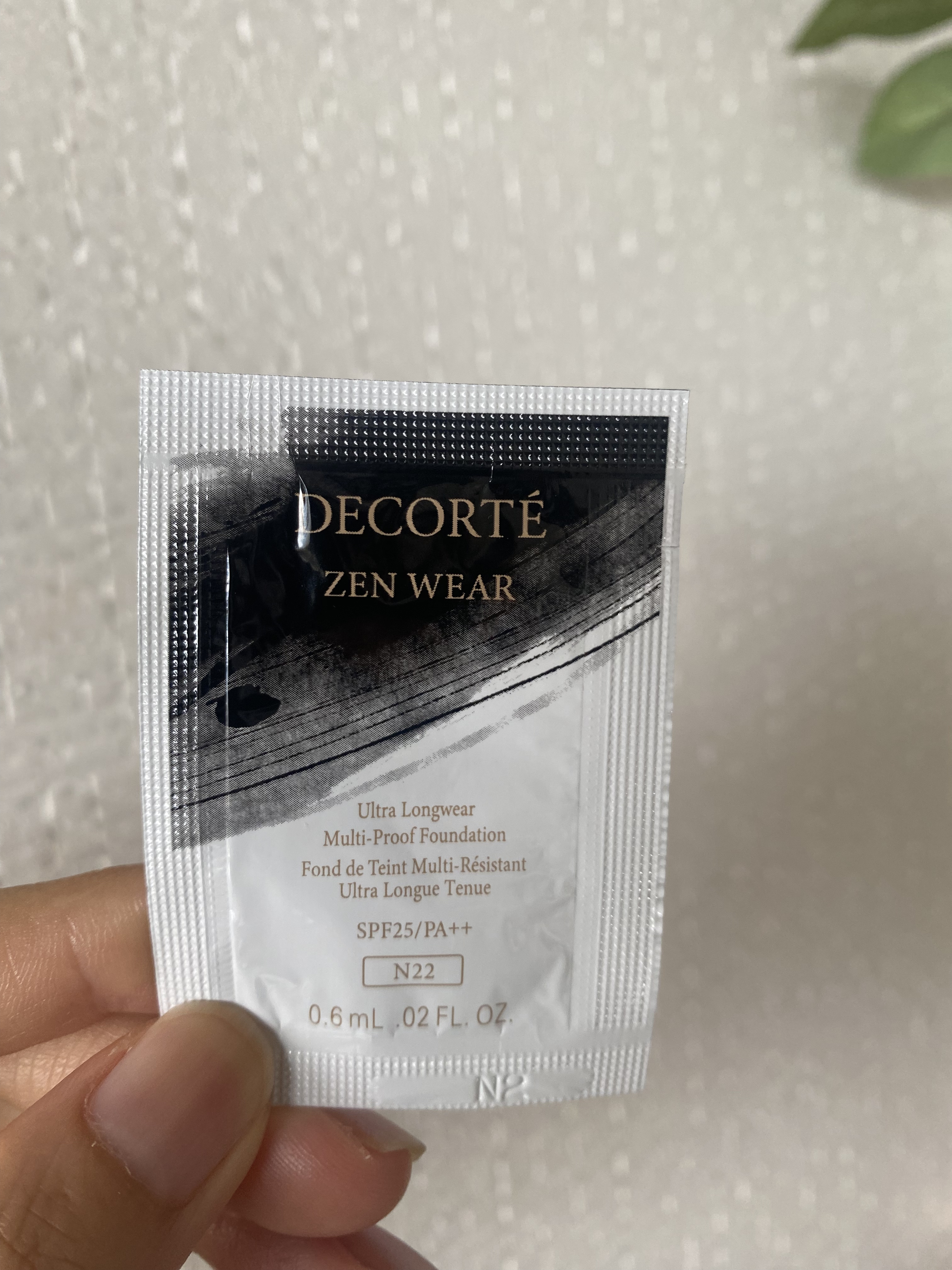 ゼン ウェア フルイド N22/DECORTÉ/リキッドファンデーションを使ったクチコミ（3枚目）