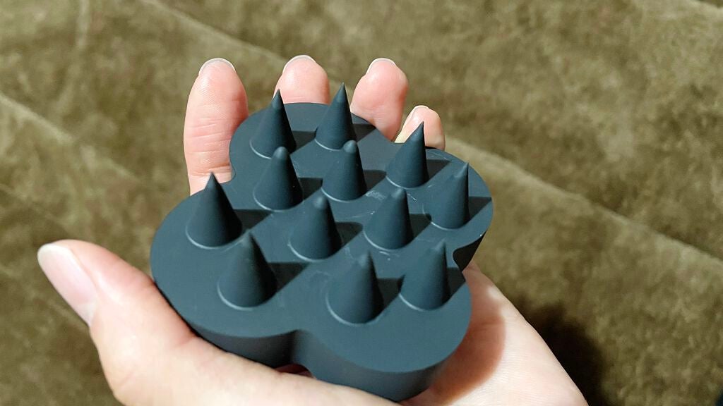 uka scalp brush kenzan/uka/スカルプブラシを使ったクチコミ(2枚目)