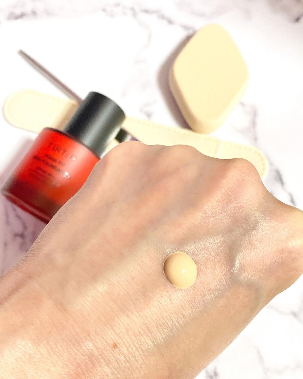 マスクフィットレッドファンデーション 17C ポーセリン(PORCELAIN)/TIRTIR(ティルティル)/リキッドファンデーションを使ったクチコミ（2枚目）