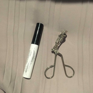 コージー CROWN FRAME EYELASH CURLERのクチコミ「visee(ヴィセ リシェ) ラッシュ&ブロウ フィクサー 01(左)
KOJI eyelas.....」（1枚目）