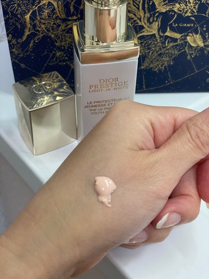 新品未開封★Dior プレステージホワイト ル プロテクターUV シアーグロー プレステージ ホワイト ル プロテクター UV シアーグロー
