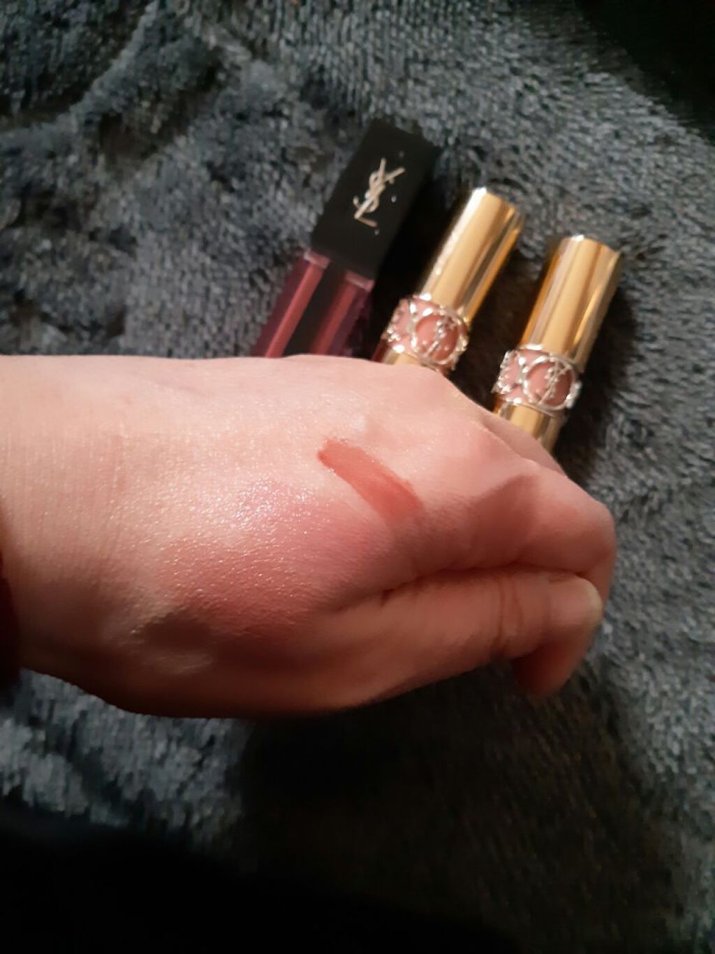 ルージュ ピュールクチュール ヴェルニ ウォーターステイン/YVES SAINT LAURENT BEAUTE/口紅を使ったクチコミ（2枚目）