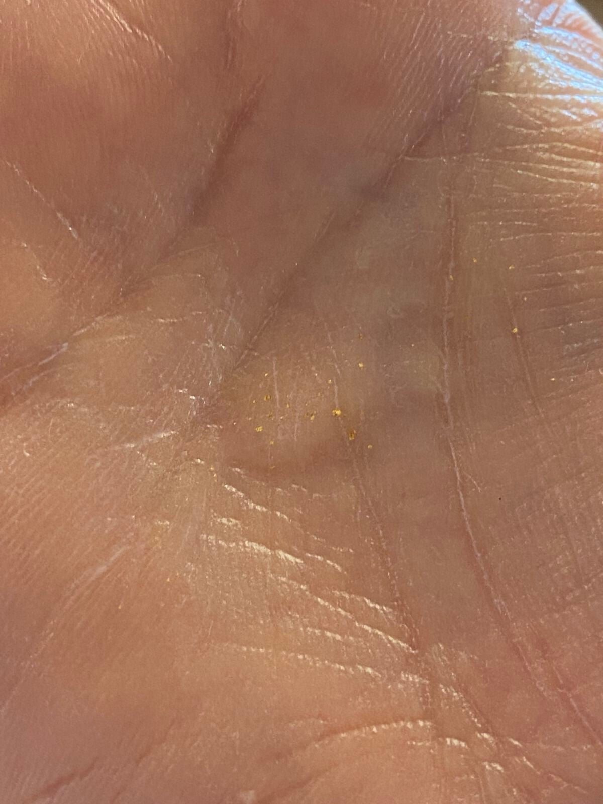 パリュール ゴールド 24K プライマー/GUERLAIN/化粧下地を使ったクチコミ(3枚目)