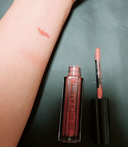 ステイカラーモイストマットリップ/MILLY.C(ミリーシー)/口紅を使ったクチコミ(2枚目)