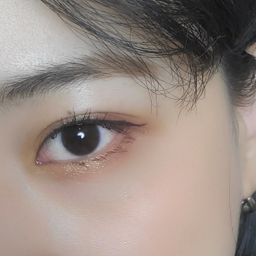 ダズルシャドウ/M・A・C/単色アイシャドウを使ったクチコミ（1枚目）