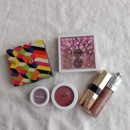 ハイライティング パウダー L01 ゴールデンローズグロウ/BOBBI BROWN/パウダーハイライトを使ったクチコミ(1枚目)