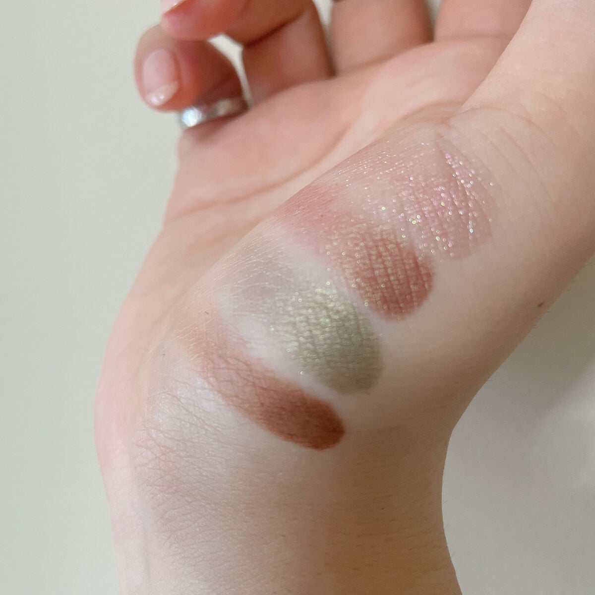 シグニチャー カラー アイズ/SUQQU/アイシャドウパレットを使ったクチコミ(3枚目)