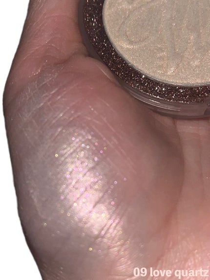 フィー グリッツストーンハイライター/fwee/パウダーハイライトを使ったクチコミ(4枚目)