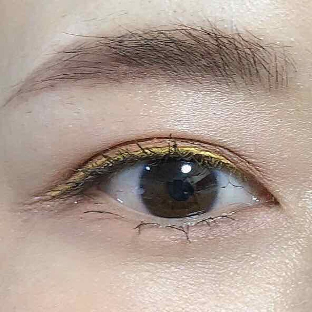 セルヴォーク ヴォランタリー アイズ/Celvoke/単色アイシャドウを使ったクチコミ(2枚目)