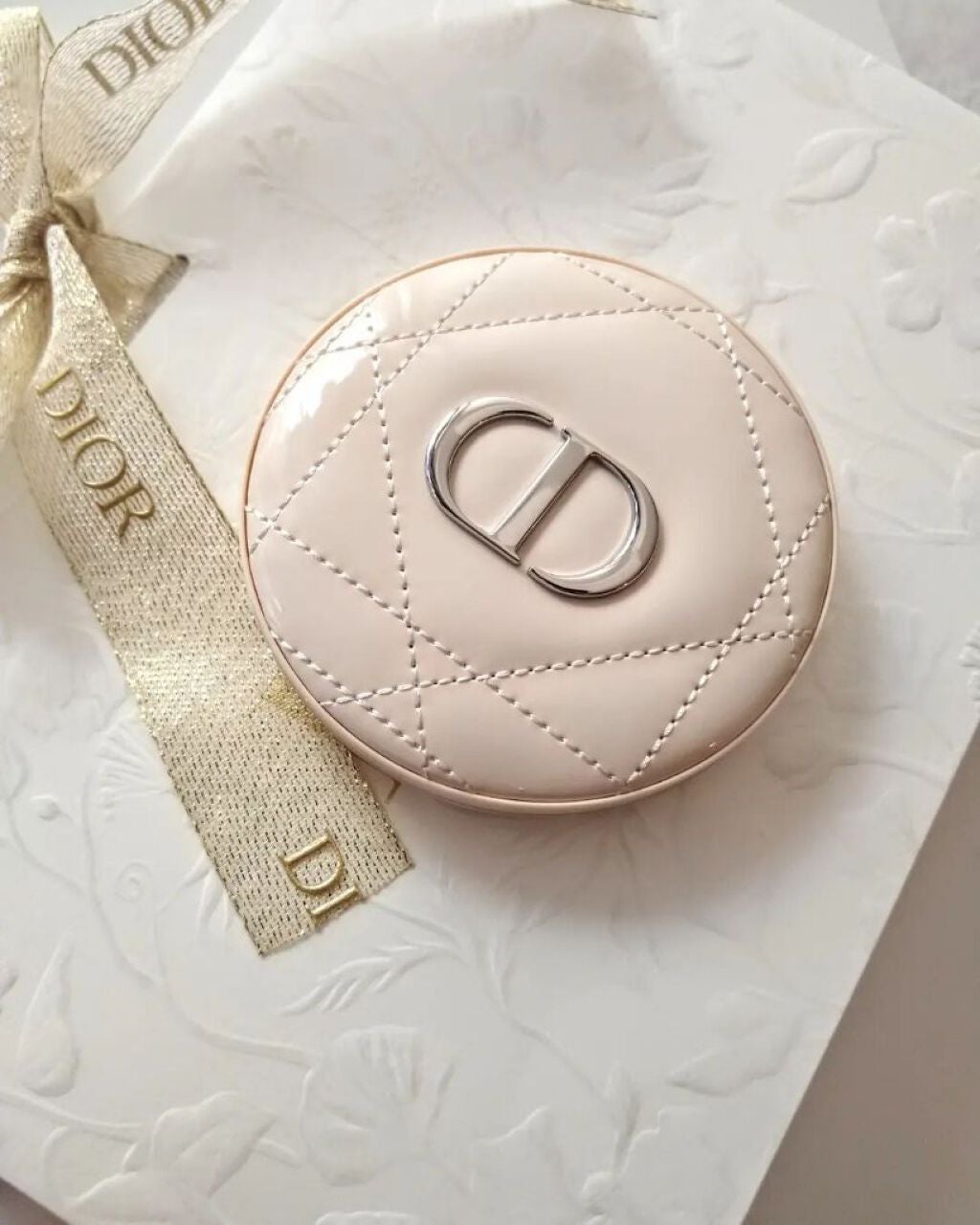 koroboro33 on LIPS 「ChristianDiorクチュールルミナイザーディオールリビ..」(2枚目)