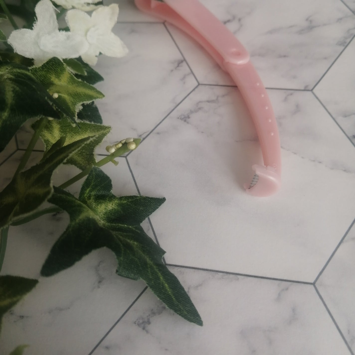 顔・まゆ用ミニT字カミソリ/ニッケンかみそり株式会社/その他スキンケアグッズを使ったクチコミ(5枚目)