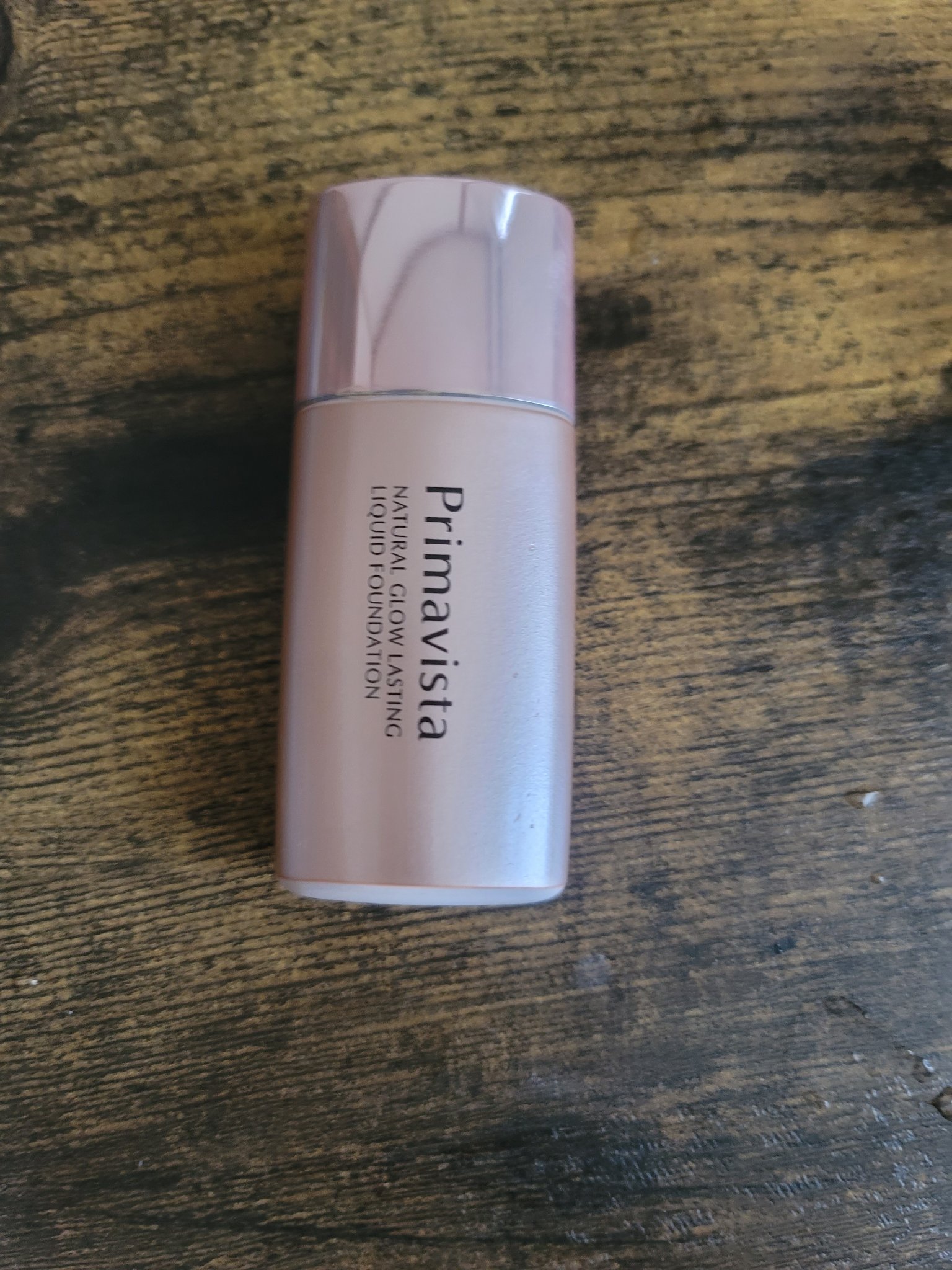 ナチュラルグロウ ラスティング リキッド ベージュオークル03 / プリマ