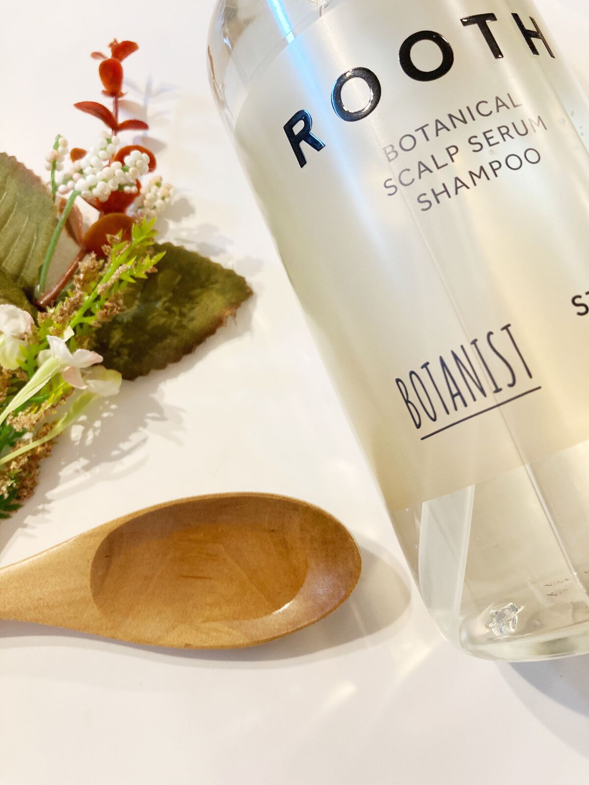 ルース ボタニカルスカルプセラム シャンプー・トリートメント（ストレート） ルース ボタニカルスカルプセラム シャンプー（ストレート）/BOTANIST/市販シャンプーを使ったクチコミ（2枚目）