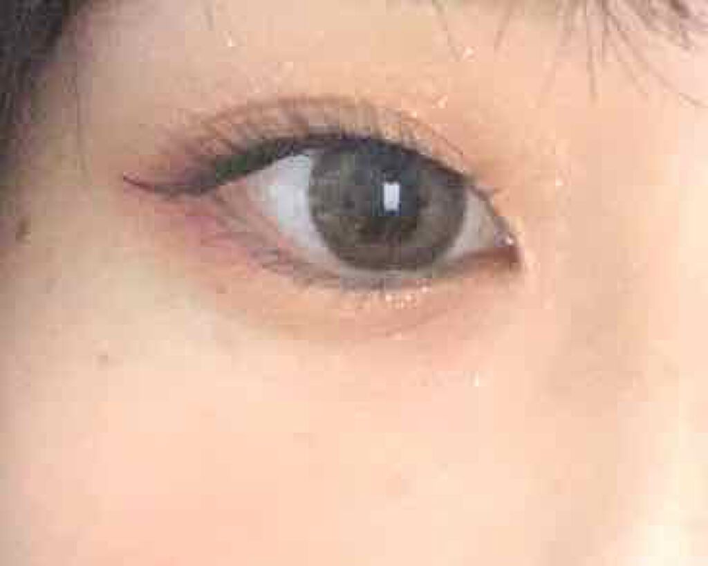 （旧）プレスド アイシャドー (レフィル)/shu uemura/単色アイシャドウを使ったクチコミ（2枚目）