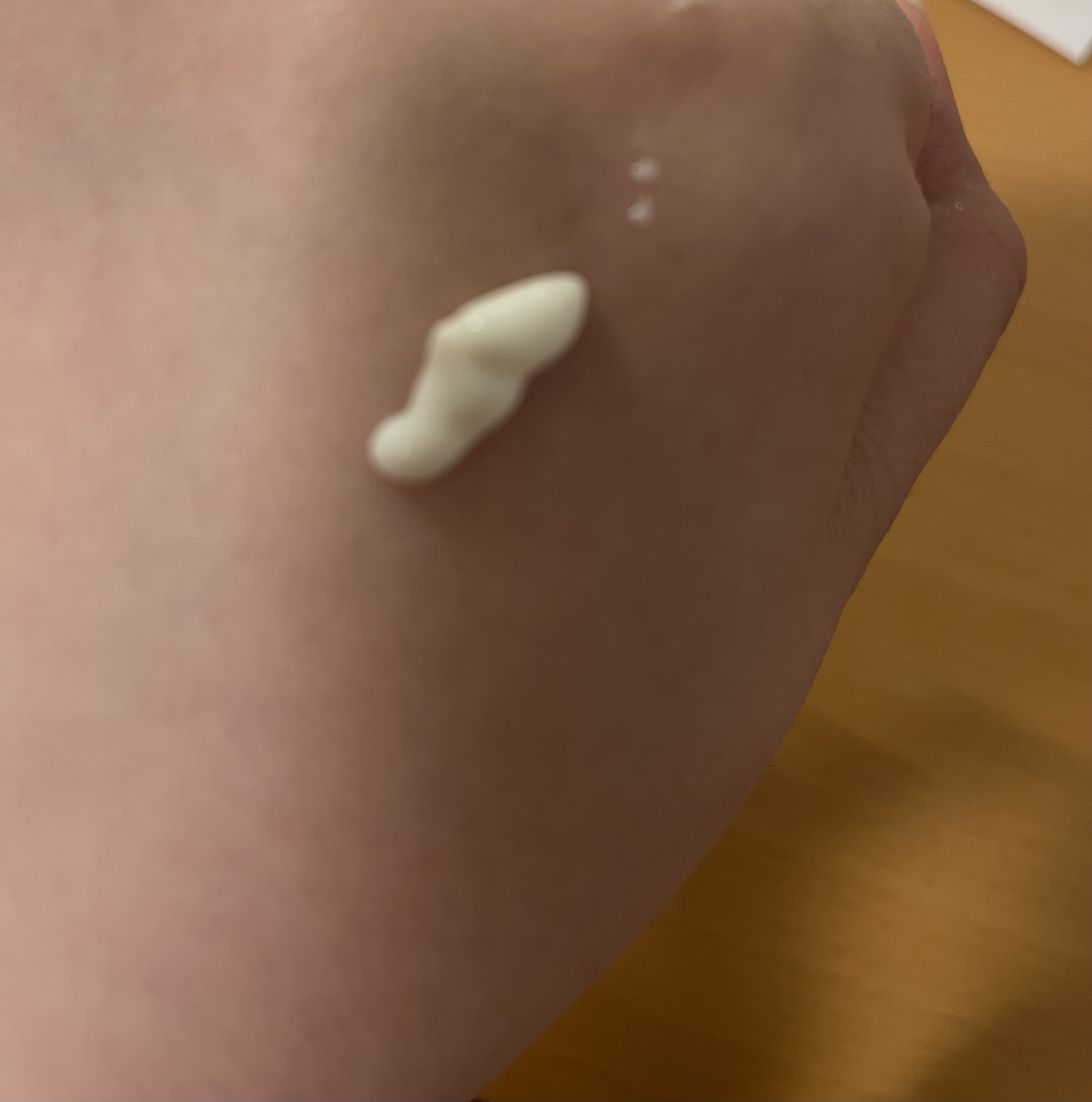 ヒアルーシカ ウォーターフィット サンセラム/SKIN1004/日焼け止めローションを使ったクチコミ（1枚目）