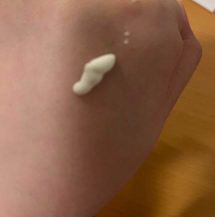 ヒアルーシカ ウォーターフィット サンセラム/SKIN1004/日焼け止めローションを使ったクチコミ(1枚目)