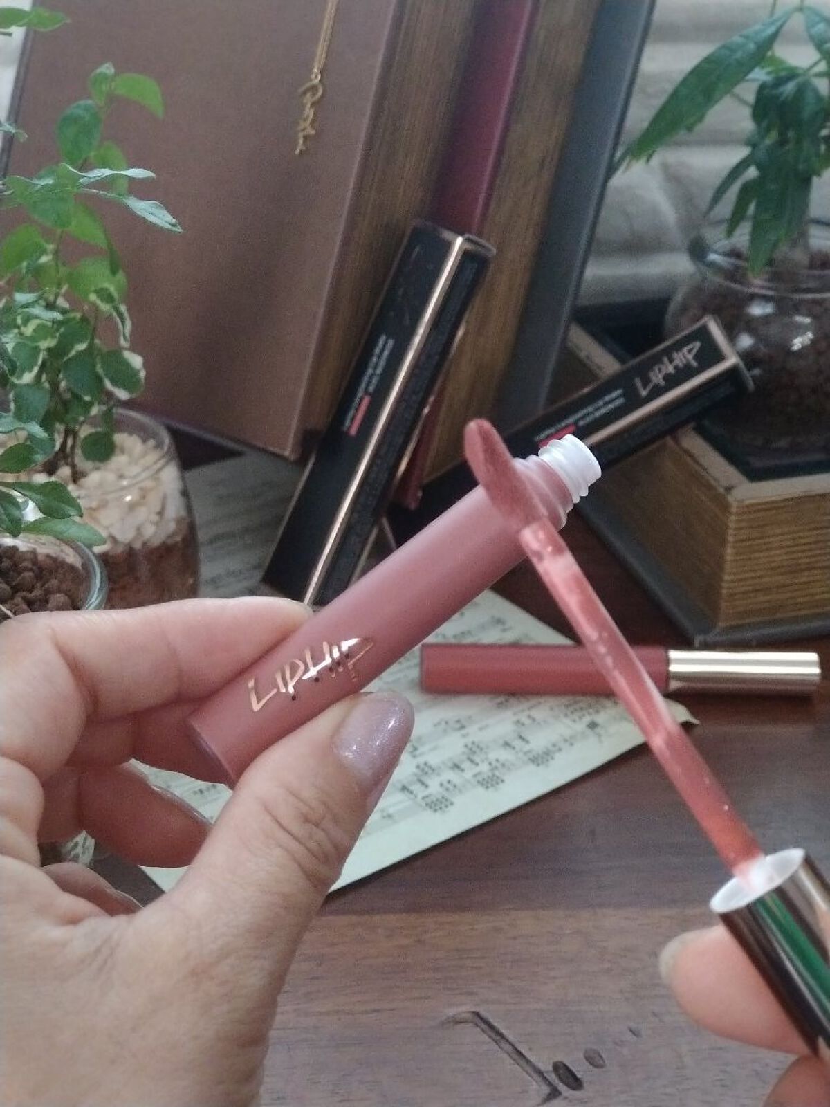 ロングラスティングマットティント 01 ヌーディキス /LIPHIP(リップヒップ)/リップティントを使ったクチコミ（2枚目）