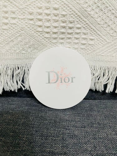 スノー パーフェクト ライト コンパクト ファンデーション/Dior/パウダーファンデーションを使ったクチコミ（1枚目）